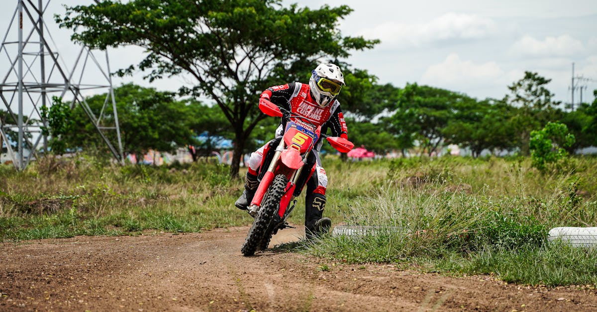 découvrez notre assurance moto adaptée à vos besoins. protégez votre deux-roues avec des garanties complètes et des tarifs compétitifs. roulez en toute sérénité !